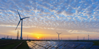 'Generadora eléctrica verde III pone en marcha cinco empresas de energía renovable