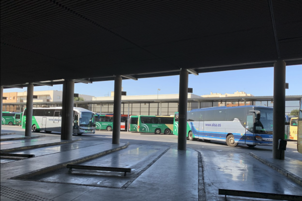 Estación de autobuses de Córdoba mejorará su accesibilidad y eficiencia energética con licitación millonaria.