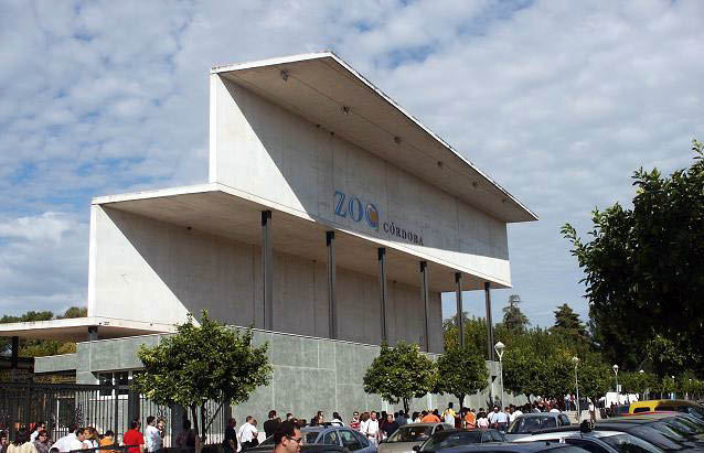 El Ayuntamiento de Córdoba busca proveedores para suministro alimenticio en el Zoo