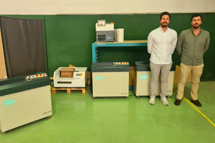 Una empresa cordobesa inventa tres tipos de máquinas para fabricar material de embalaje