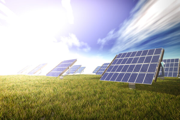 Franciso Javier Ponferrada pone en marcha cinco empresas de energía solar
