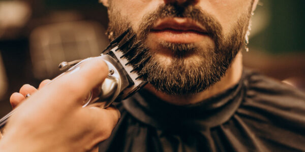Empresarios cordobeses registran una marca de crema barbera