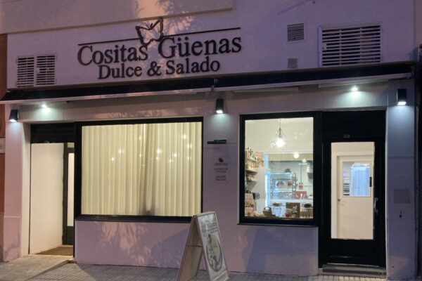 La pastelería Cositas Güenas abrirá su nueva tienda de María La Judía para San Rafael