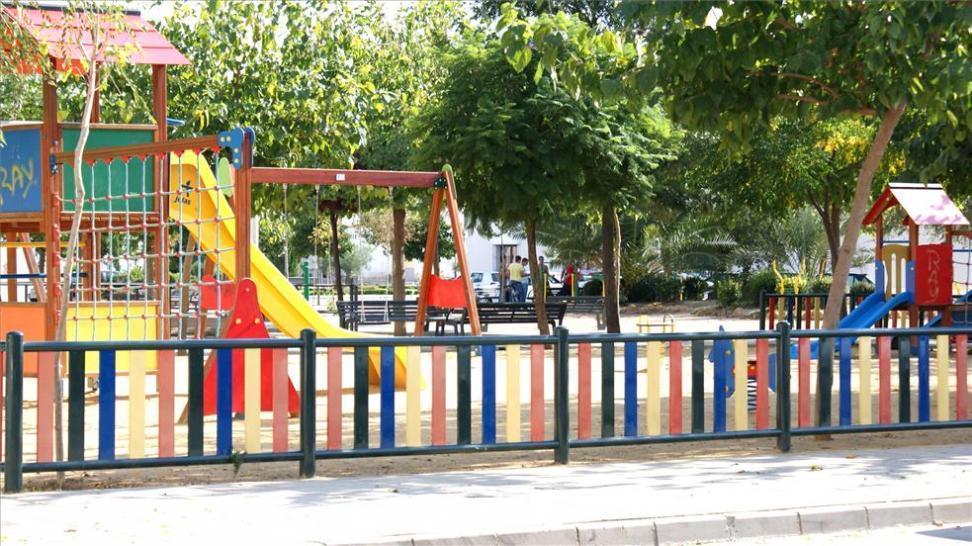 La Agencia de Medio Ambiente lanza pliego para el mantenimiento de áreas de juego infantil por 4.800€