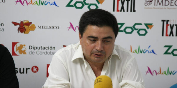José García Román (presidente del Córdoba Futsal): «somos de los pocos equipos que tenemos que pagar por el alquiler del campo»