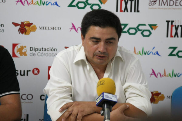 José García Román (presidente del Córdoba Futsal): «somos de los pocos equipos que tenemos que pagar por el alquiler del campo»
