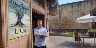 Pedro Martos (El Olivo): «en la hostelería debes ser muy profesional y dedicarte de pleno al negocio»