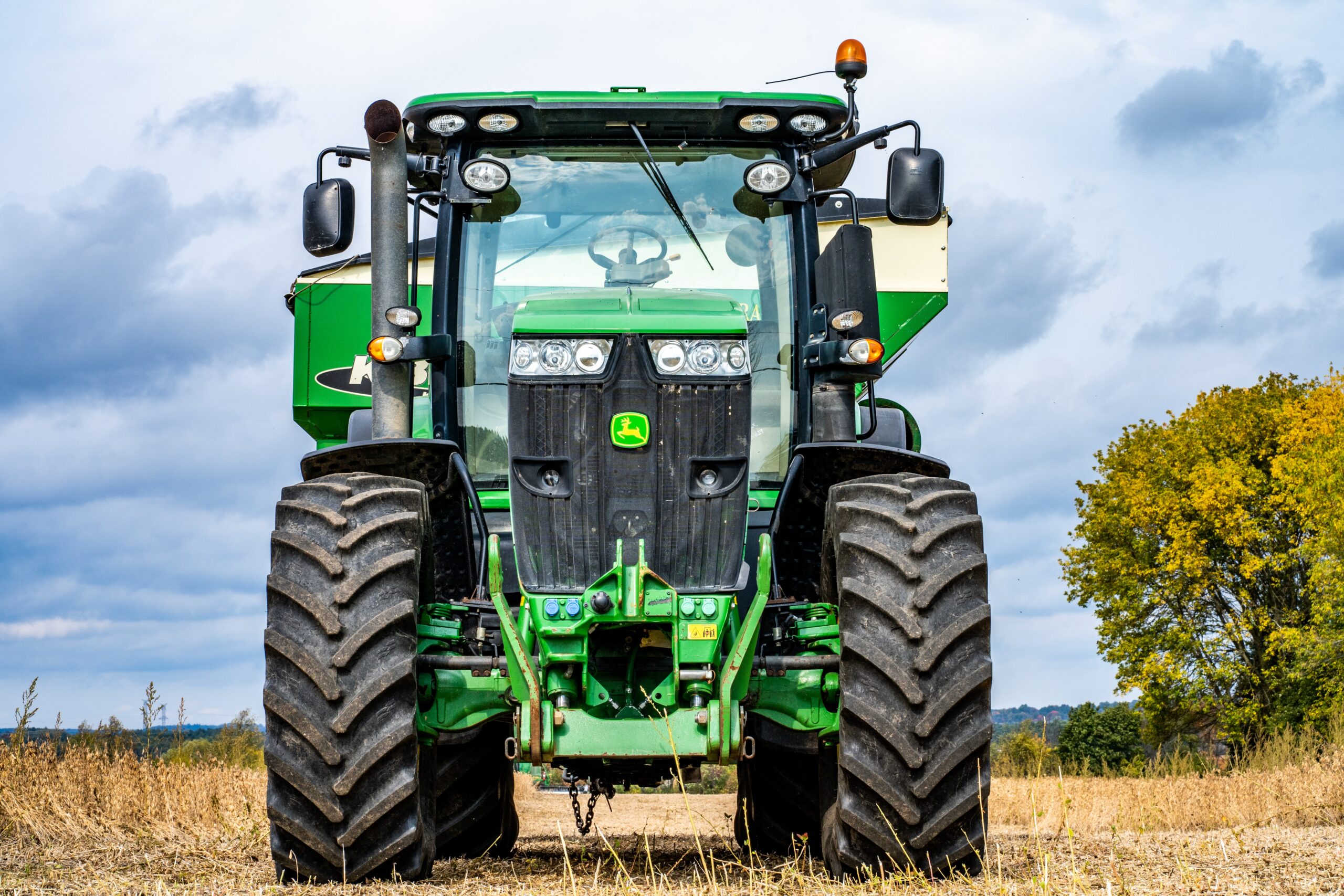Adquisición de Tractor Agrícola con Rotavátor para el Centro Agropecuario Provincial de la Diputación de Córdoba