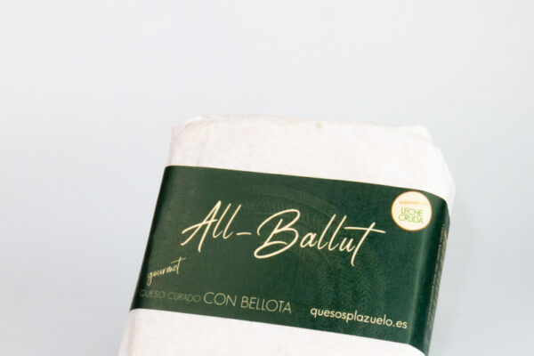 Al-Ballut, un queso curado con bellota, registra su marca