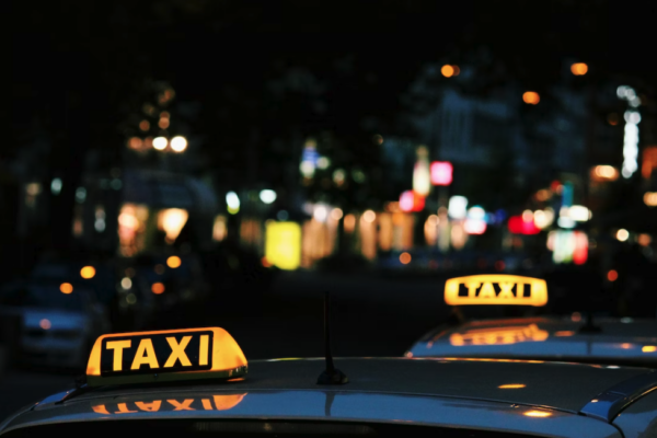 Se vende licencia de taxi en Córdoba con vehículo nuevo