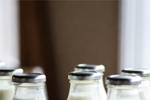 VADILLO HOLSTEIN SL: Producci&oacute;n Lechera en Posadas